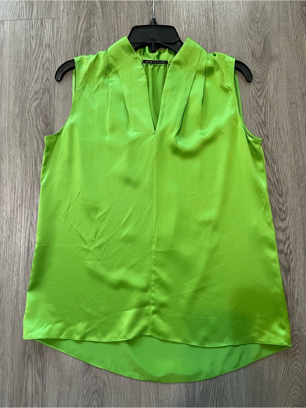 Elie Tahari silk Lime Green Sleeveless V-Neck Shell